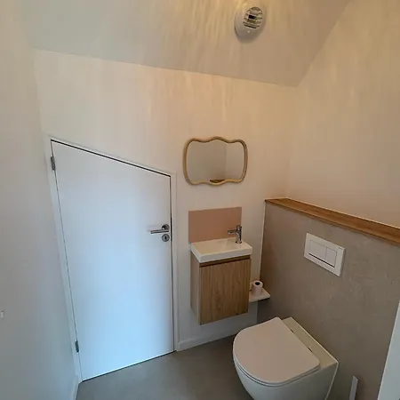 D'hotes Lilas Bed & Breakfast 3*